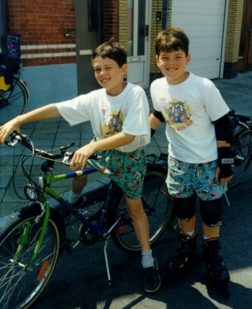 kids.jpg (148491 bytes)